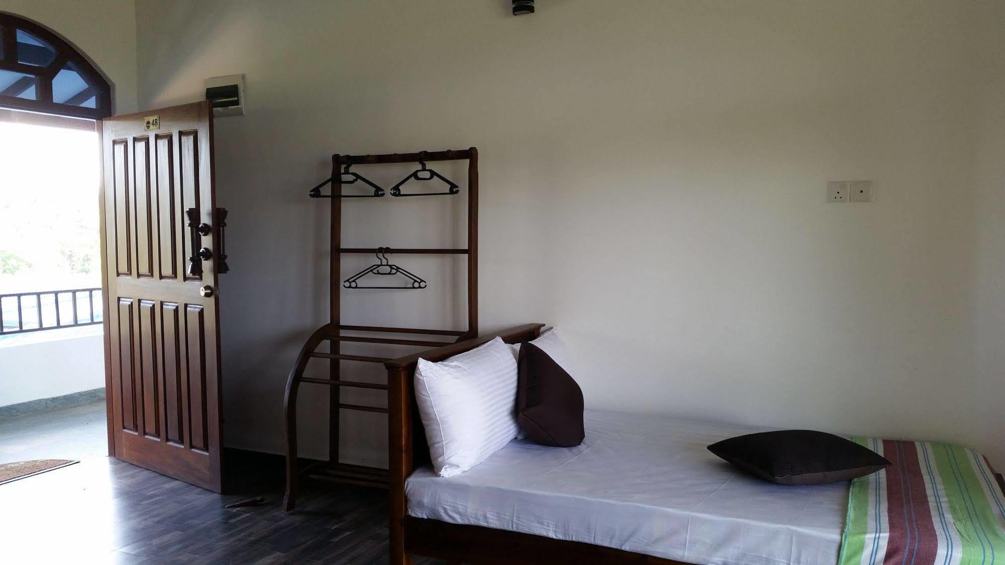 Dhammika Magic Palace Wadduwa Dış mekan fotoğraf